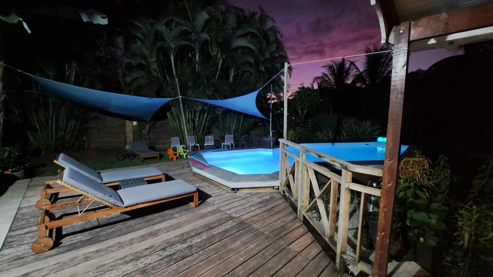 Homestay Bed And Breakfast - Chez Nous Le Lamentin